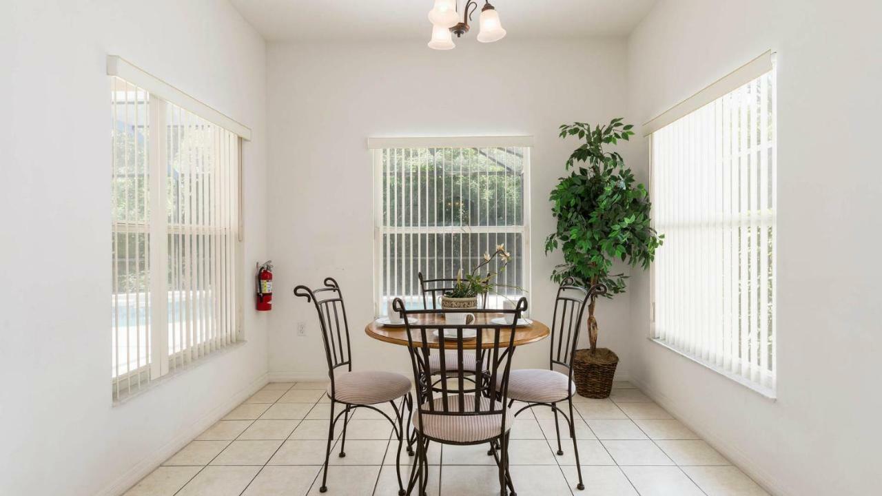 Lucky Charm - Budget-Friendly 5 Bed Vacation Home, Close To Disney World คิสซิมมี ภายนอก รูปภาพ